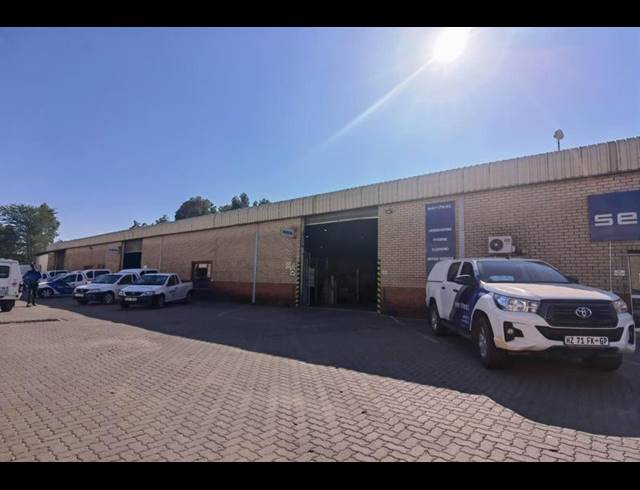 INDUSTRIAL PROPERTY TO RENT IN WALTLOO